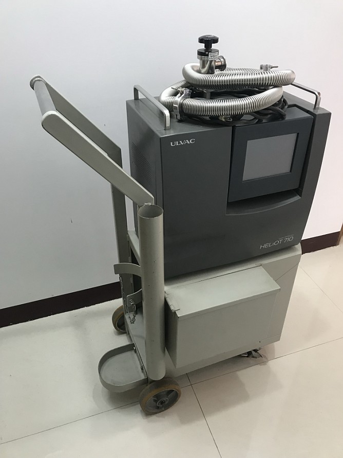 ULVAC Helium Leak Detectors Heliot 710w 台車型式